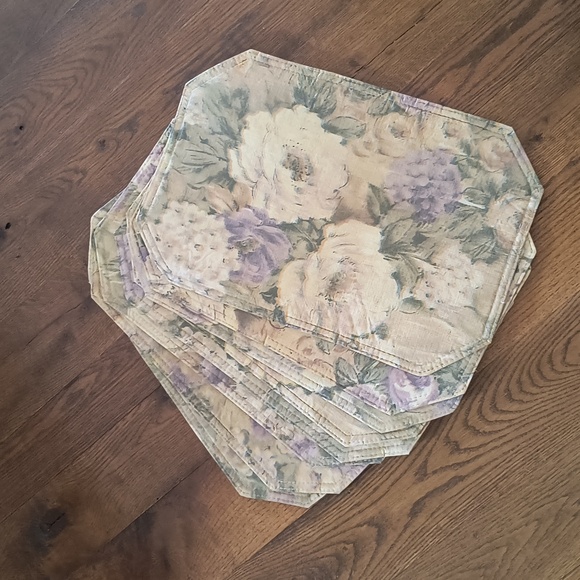 Placemats - Picture 2 of 6